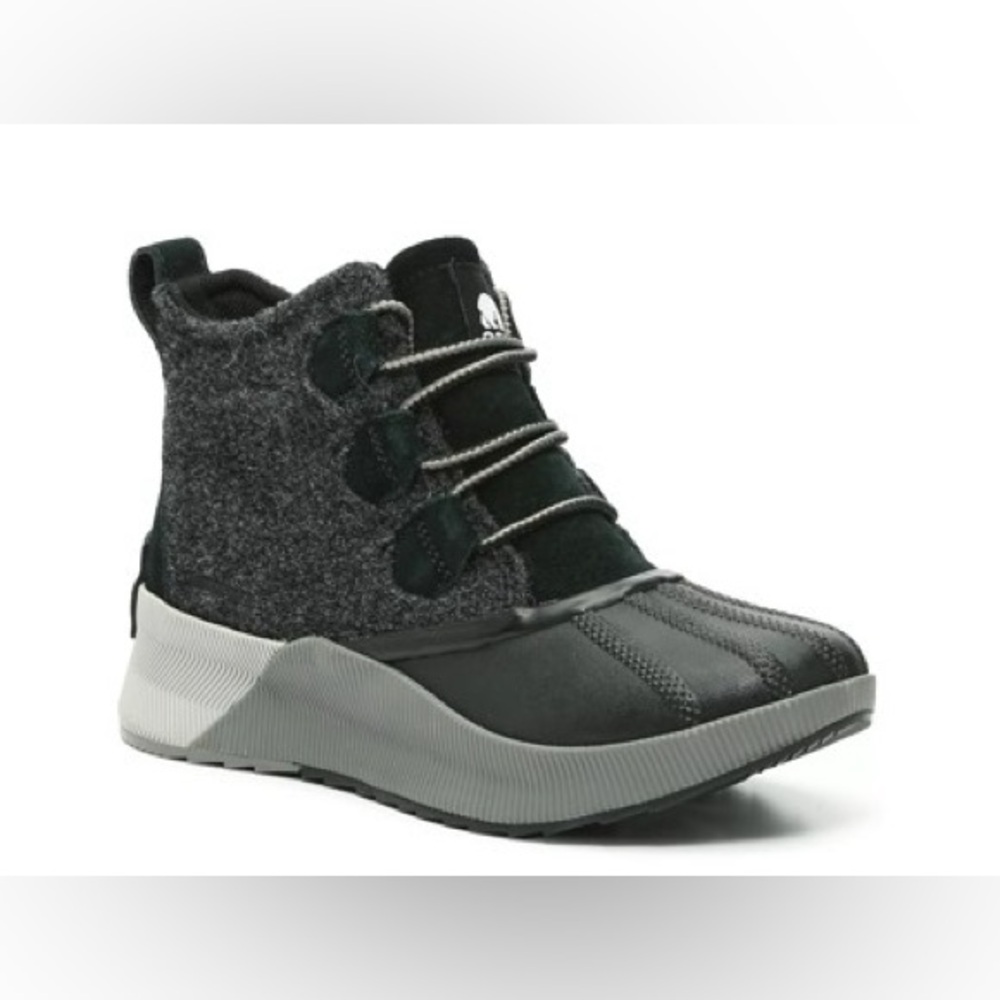 **SOLD** Women’s Sorel boots size 7.5